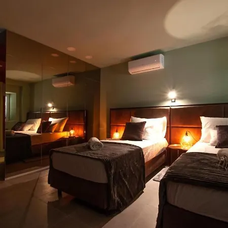 X Boutique Marinac & *