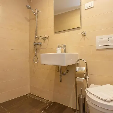 Apartamento X Boutique Marinac & *