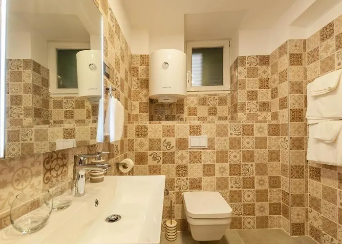 X Boutique Marinac & * Šibenik