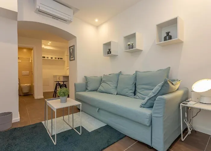 X Boutique Marinac &